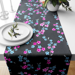 Ervi bavlněný běhoun na stůl - květ na šedém