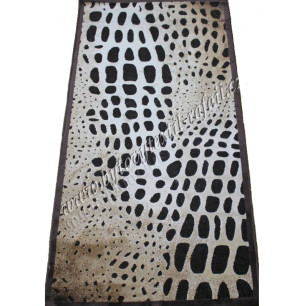 Kusový koberec hnědý/ žirafa